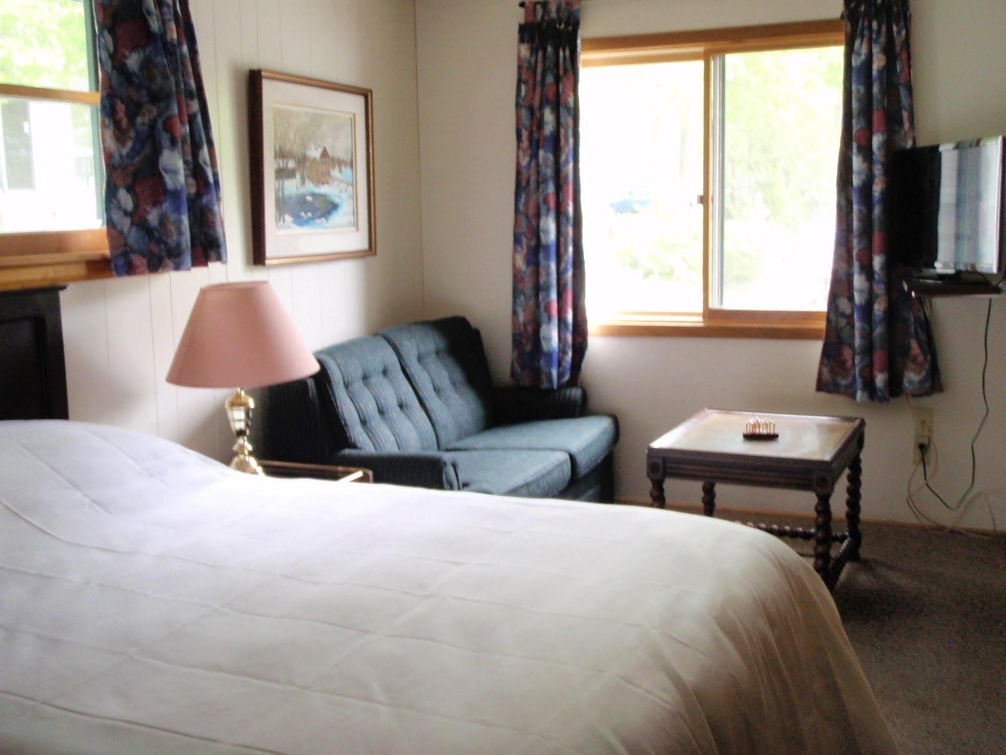Beachwood Resort Deer Bay Экстерьер фото