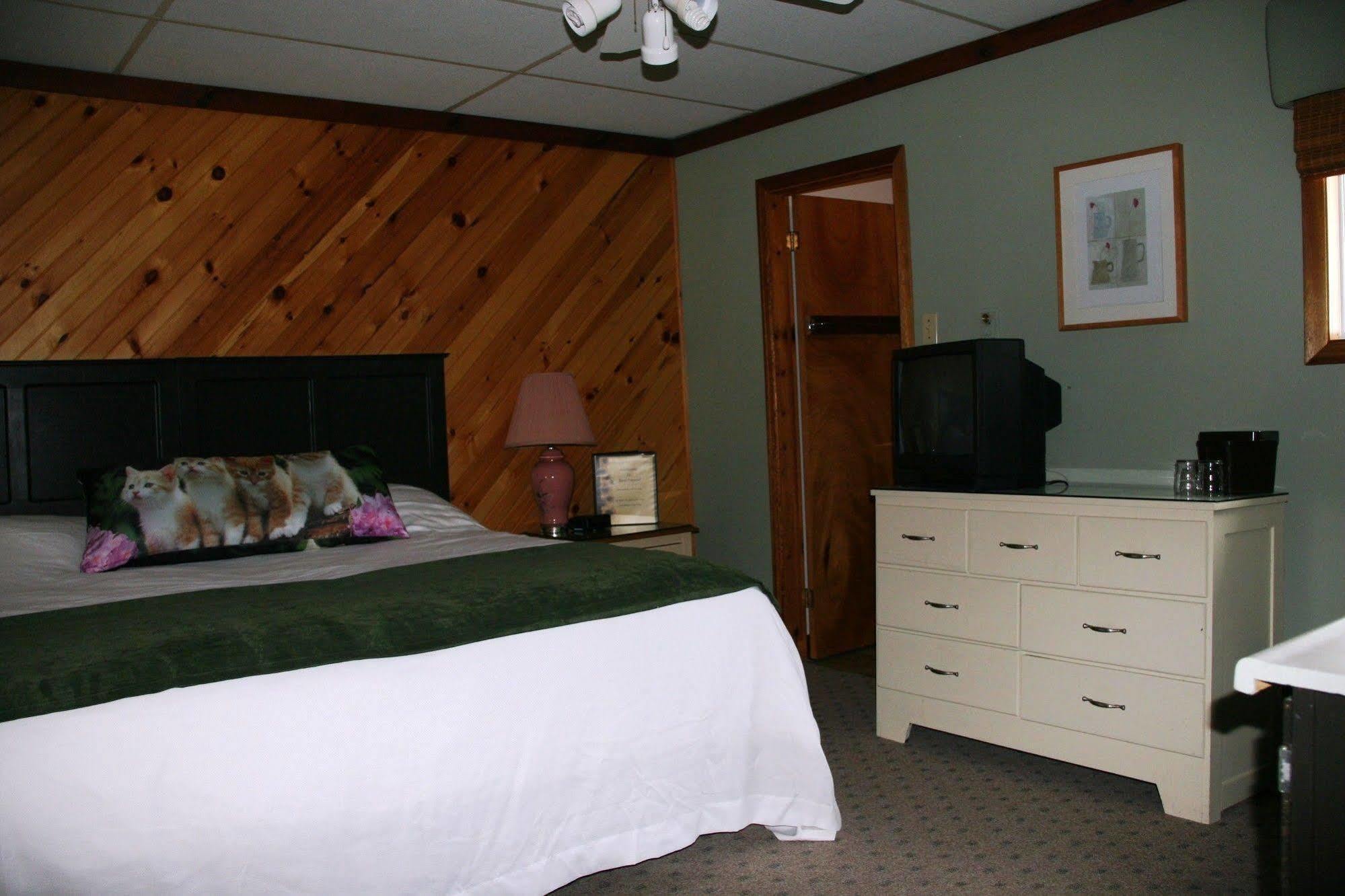 Beachwood Resort Deer Bay Экстерьер фото